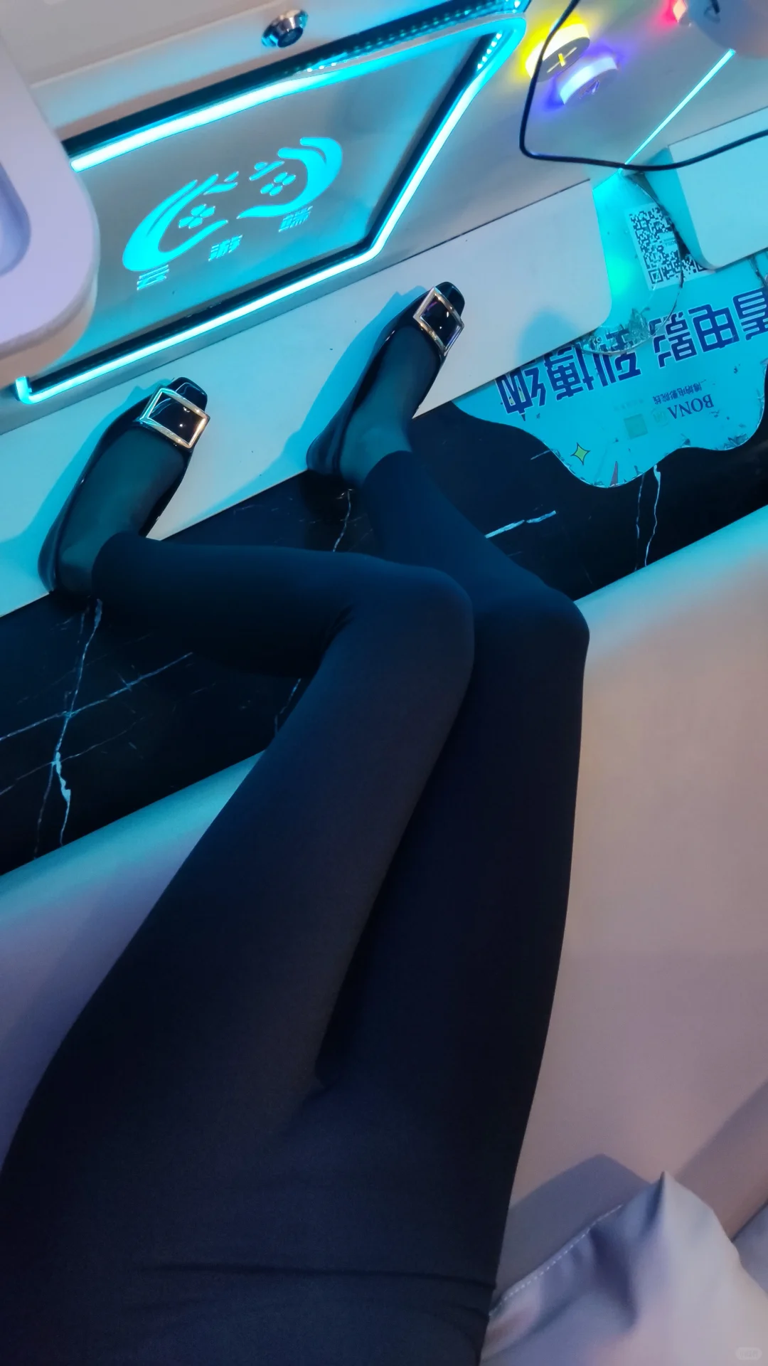 外五线瑜伽裤VS县城婆罗门