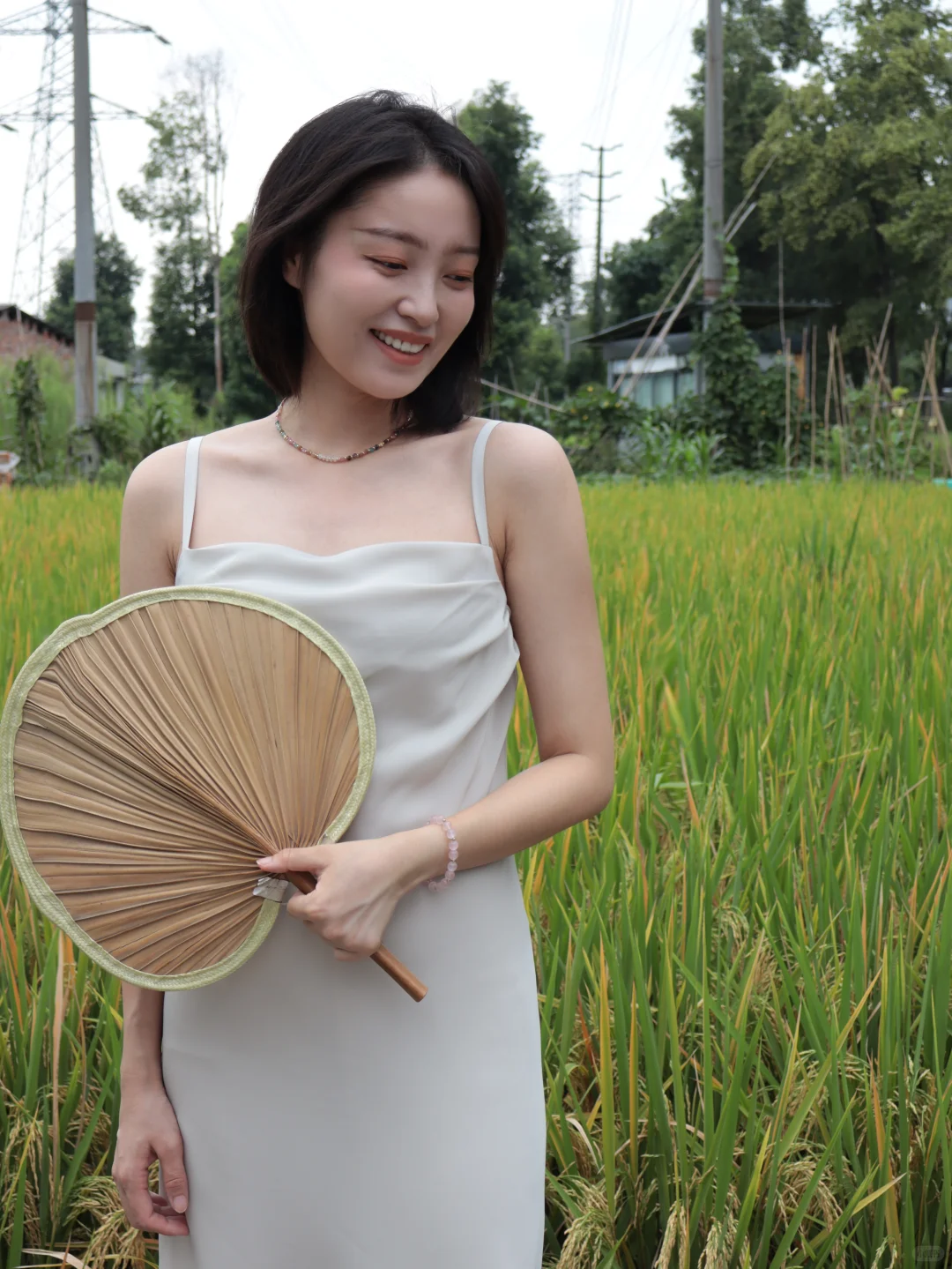 168穿搭 | 时代进步实现村里穿衣自由