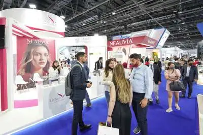 ? 展位 找主办方 vs.找一级代理？