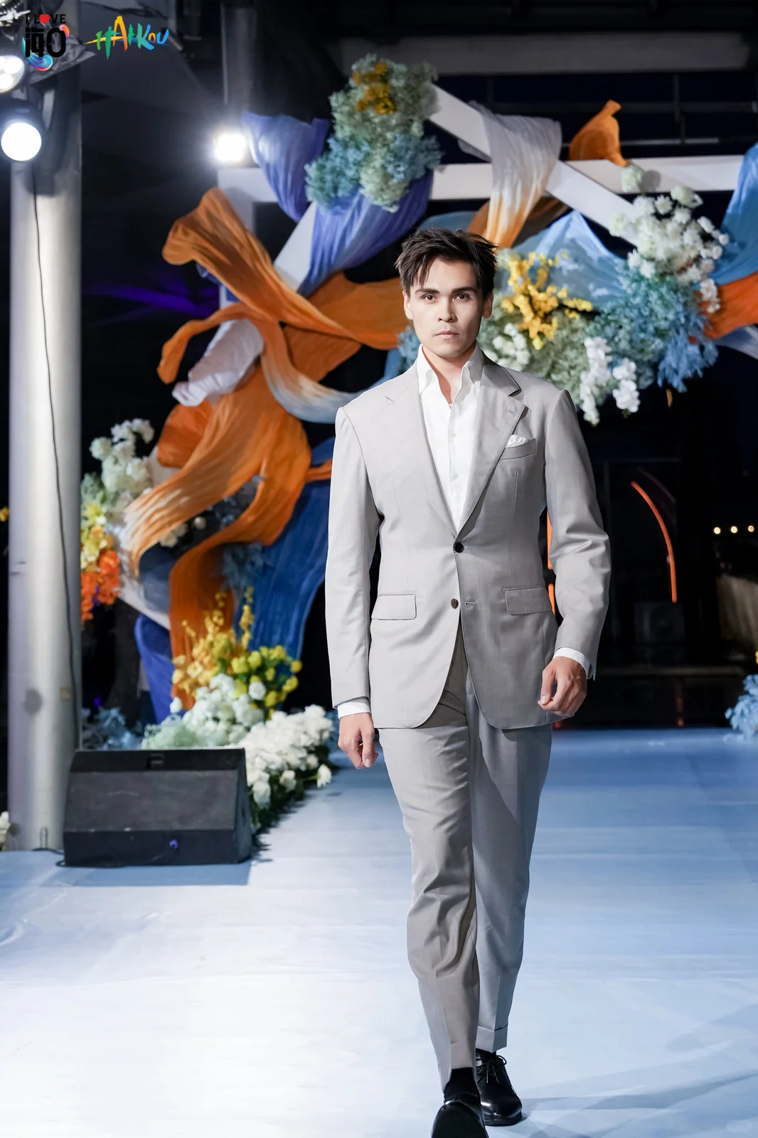 七夕在海口看婚纱秀