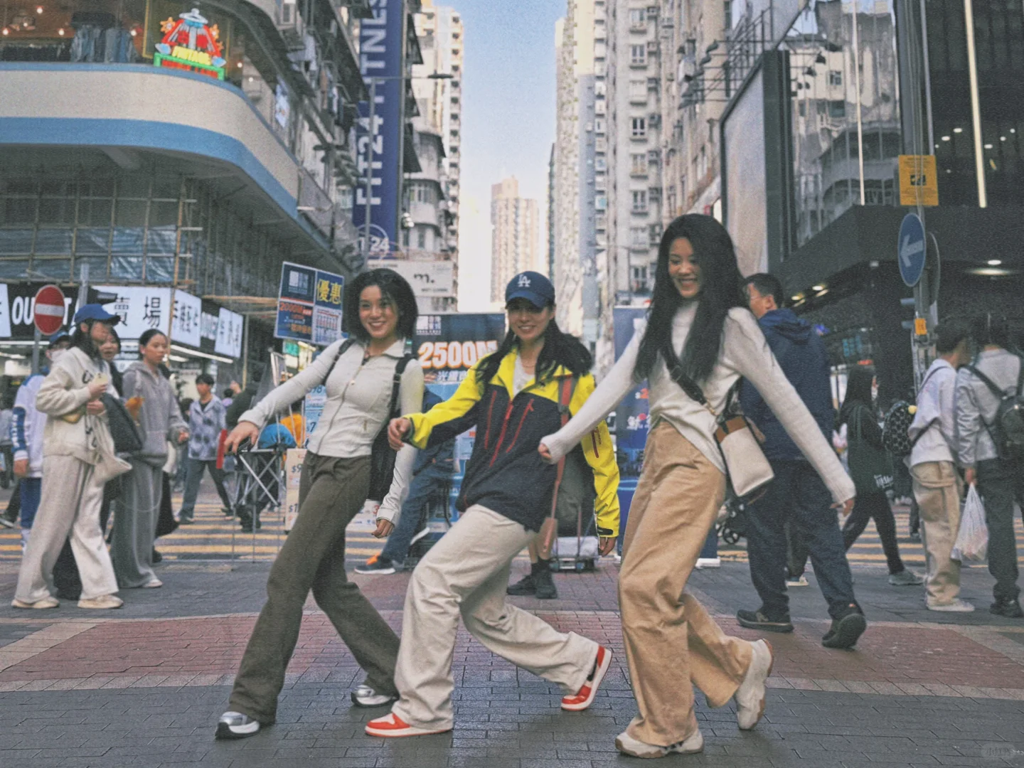 ?? 香港