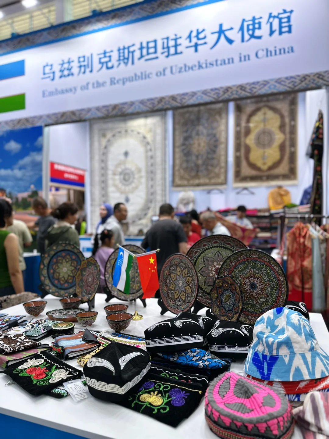 银川中国·阿拉伯国家博览会，好逛，但腿已废