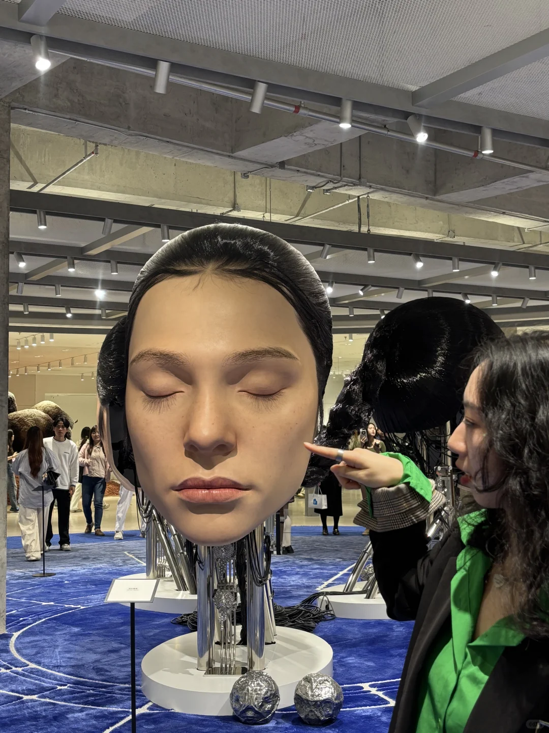 花半小时去深圳闻了一次臭脚?深圳巨人展