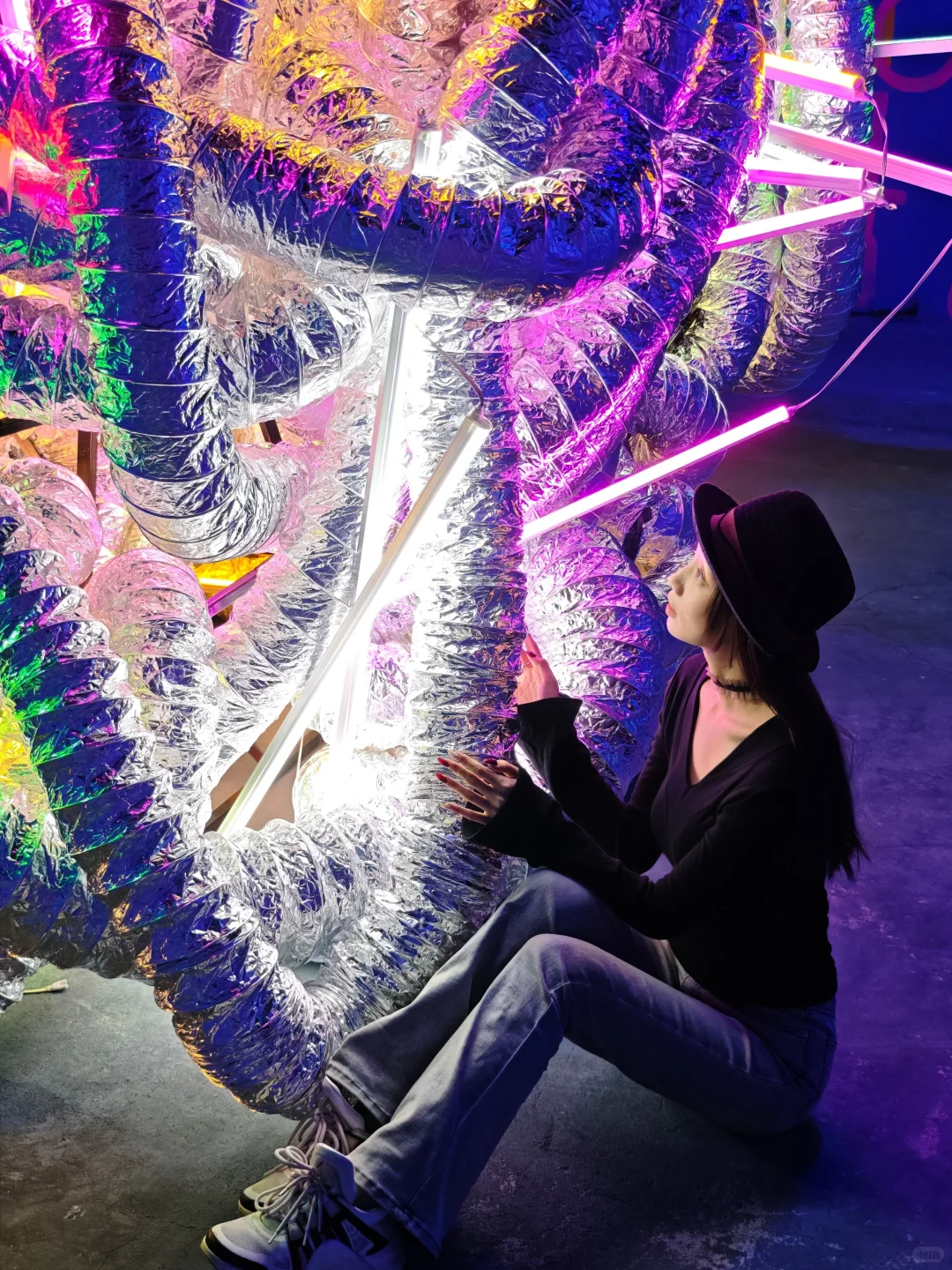 沈阳新展｜用画笔创造的彩色涂鸦世界?