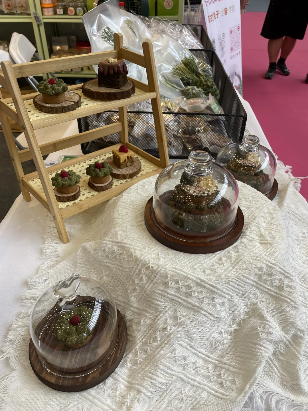 我们参加会展了兔子草饼铺子