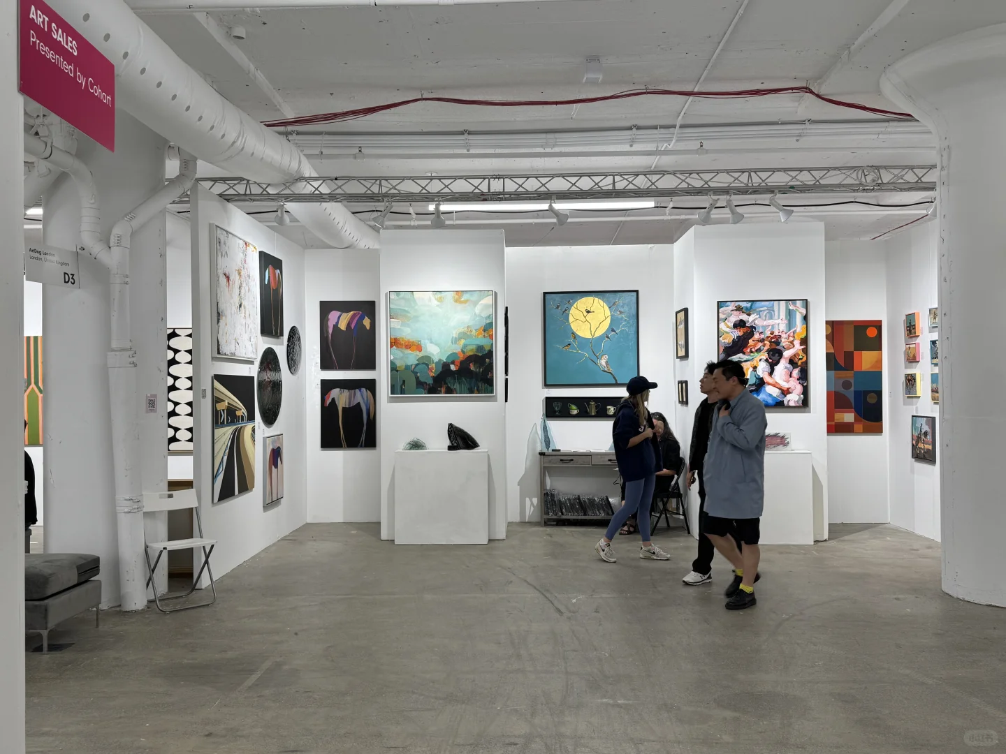 纽约平价艺术品交易会，女性艺术家被低估？