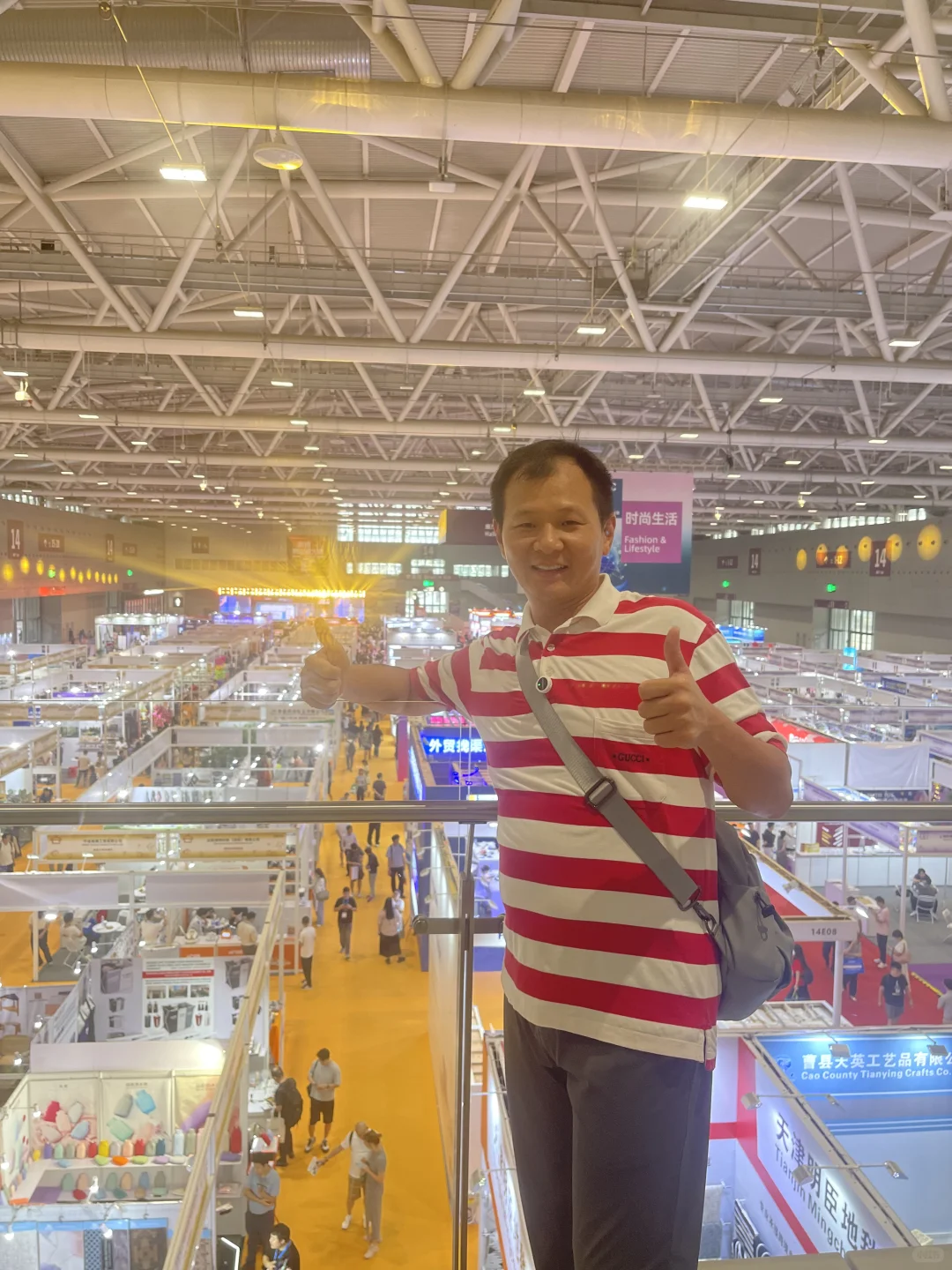 当然要来看展啦！跨境电商展