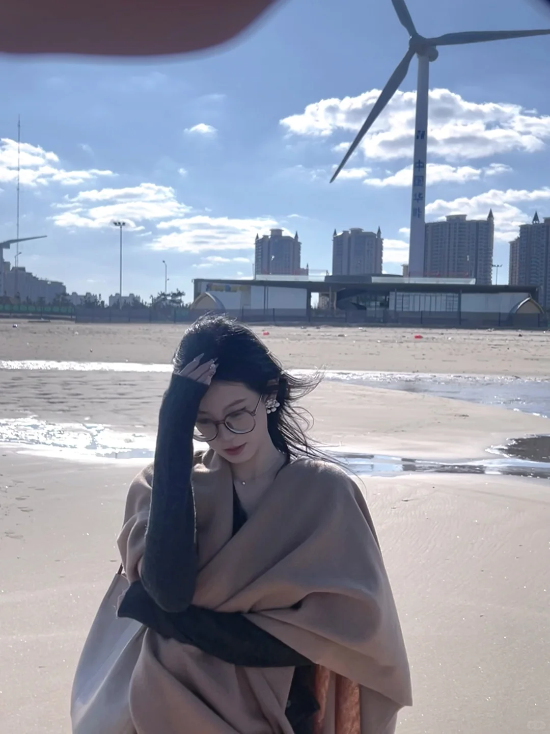 一套适合海边的穿搭?