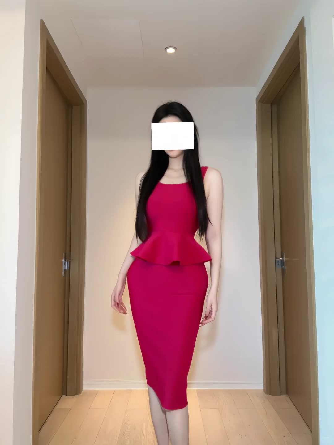 今年最好看的一条火龙果玫红连衣裙！！！