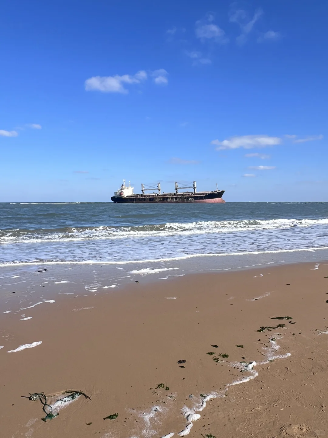 一套适合海边的穿搭?