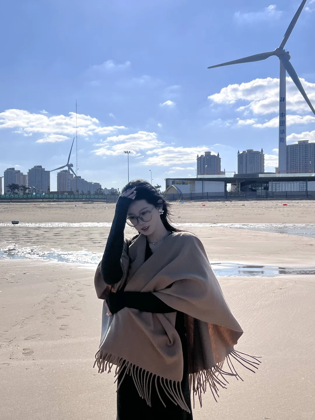 一套适合海边的穿搭?