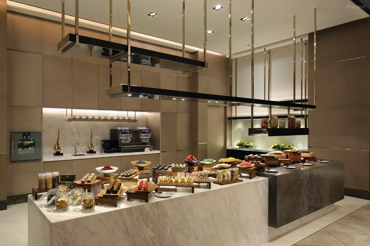 上海国家会展中心洲际酒店