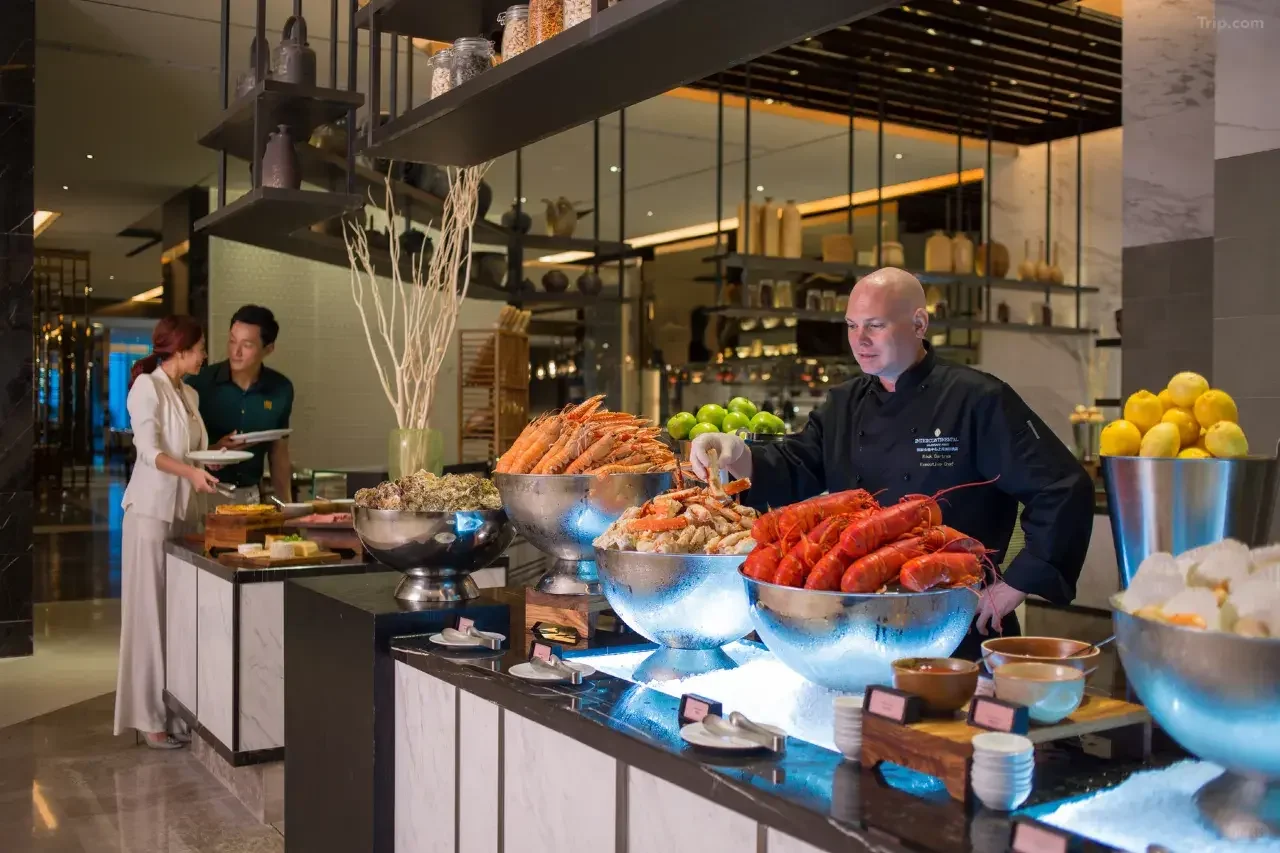 上海国家会展中心洲际酒店