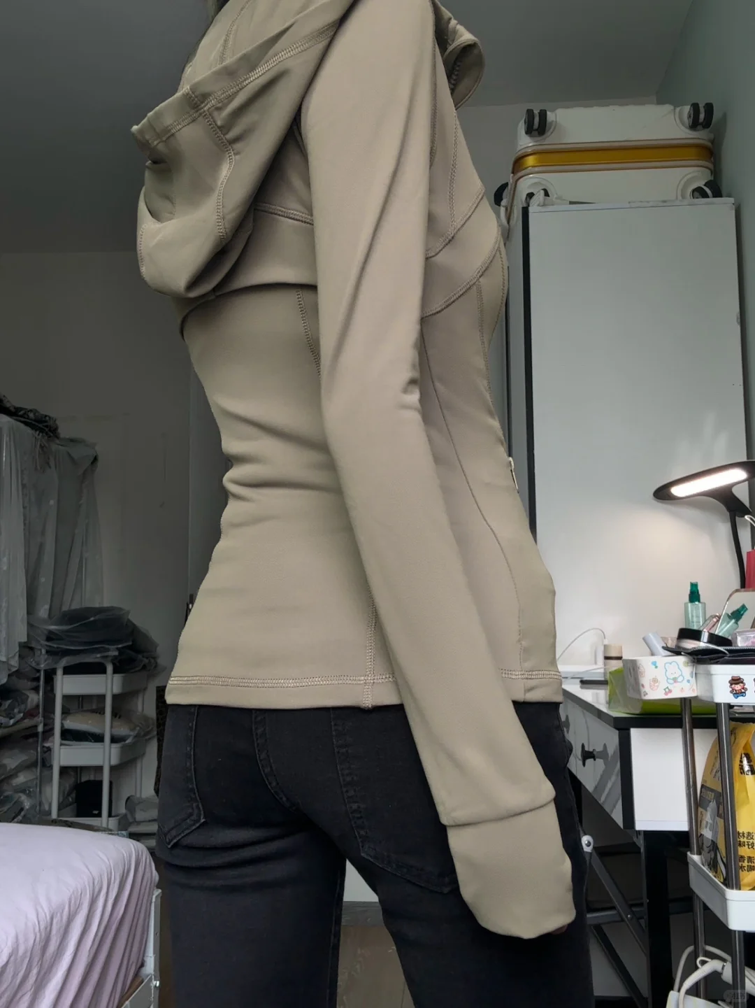 掐腰修身瑜伽服