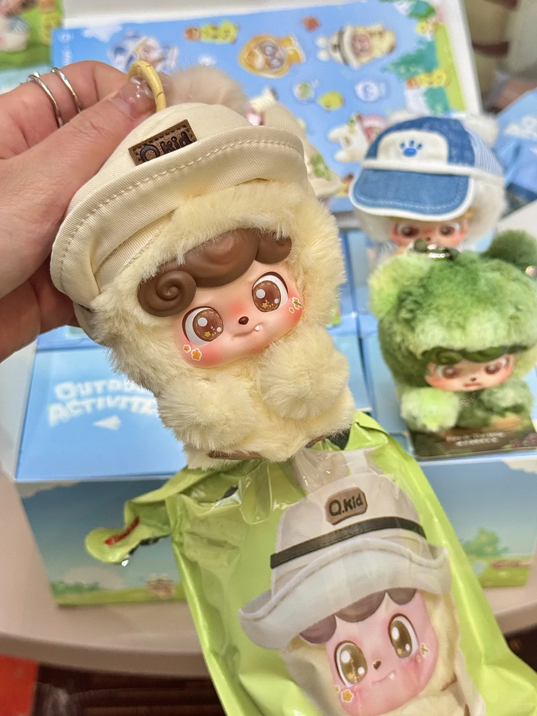 上海世博天地！！?领了一堆。。。