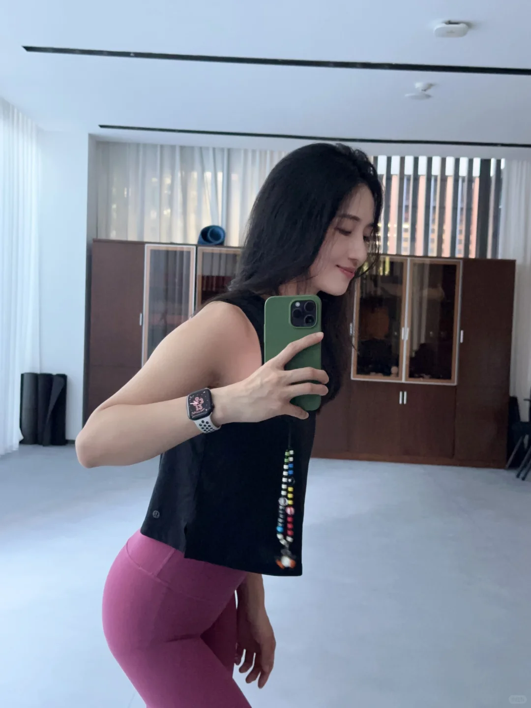 今天是正儿八经瑜伽服