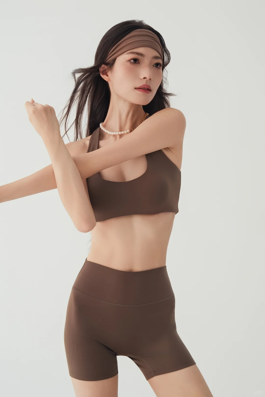 是你在找的瑜伽服模特吗