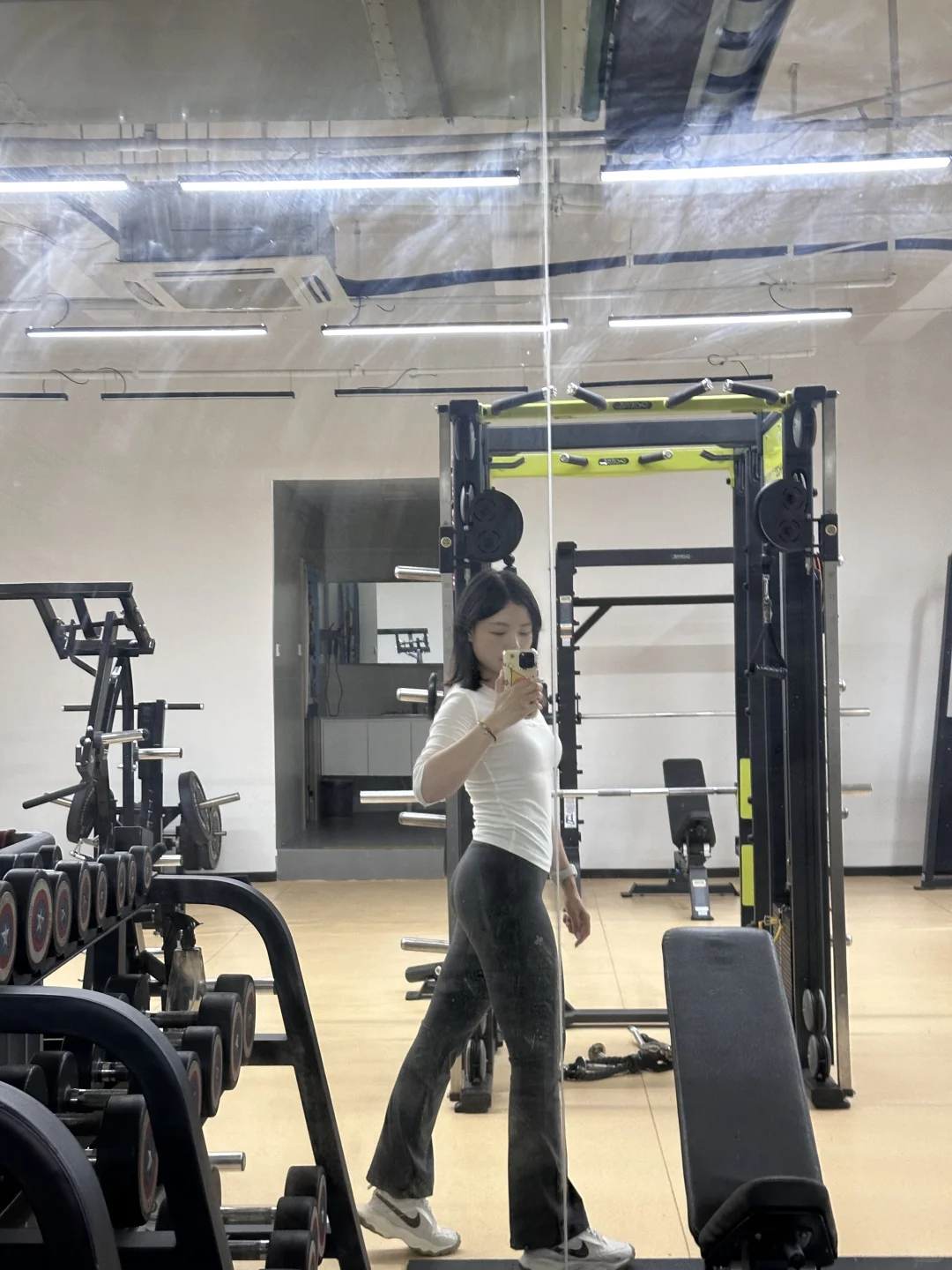 天冷了，脱了外套就练?求瑜伽服种草