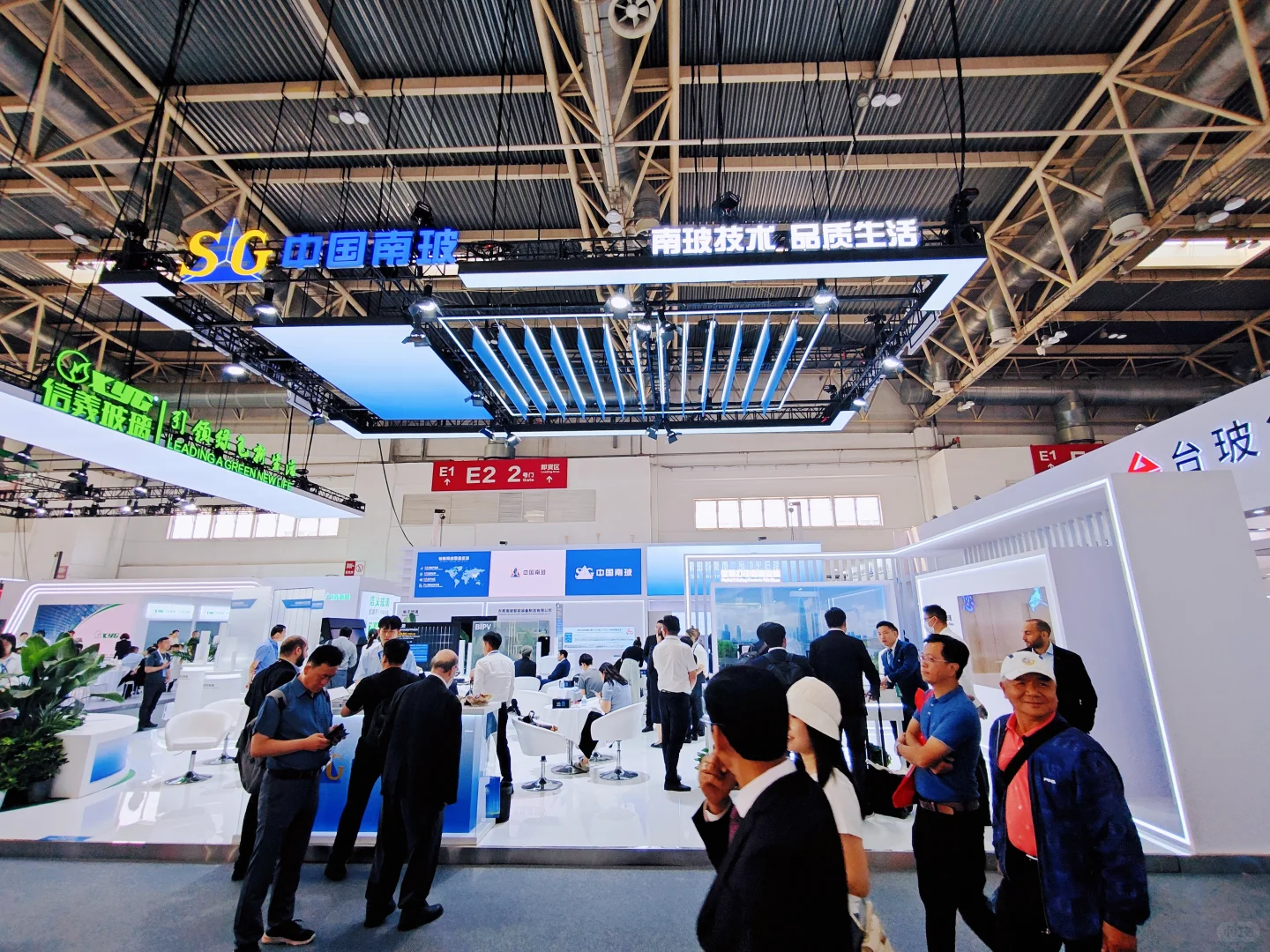 玻璃工业技术展丨展会设计搭建案例分享