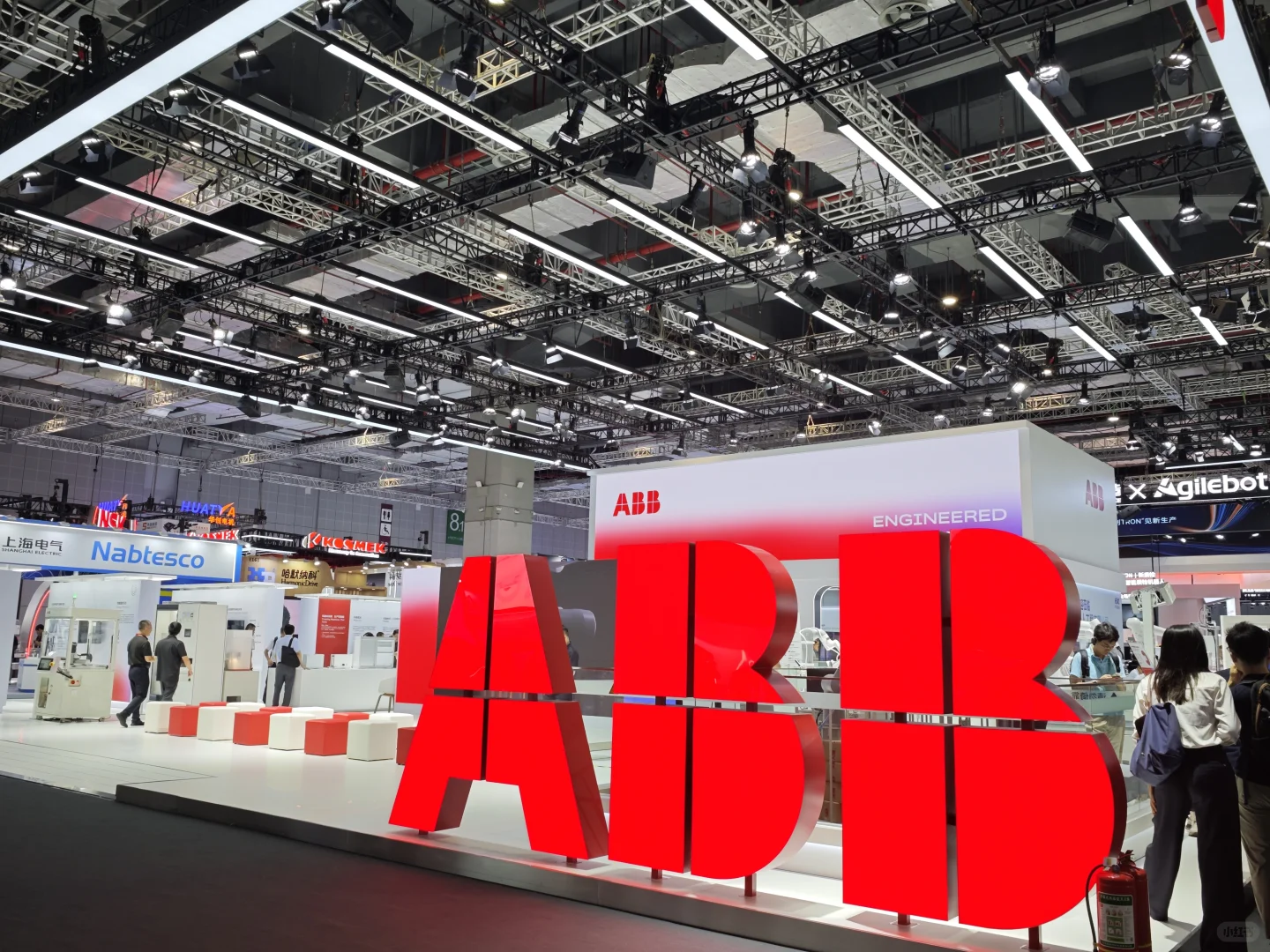 2025上海工博会:具身智能+AGV?