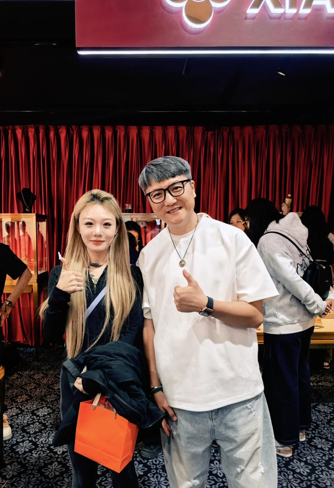 去展会啦 看见甲子哥和小嘴哥啦