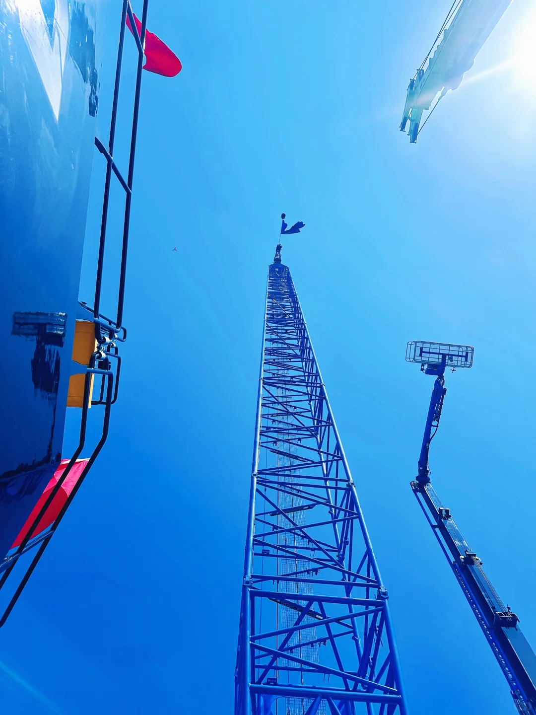 ber 你去工程机械展看什么?当然是看热闹!