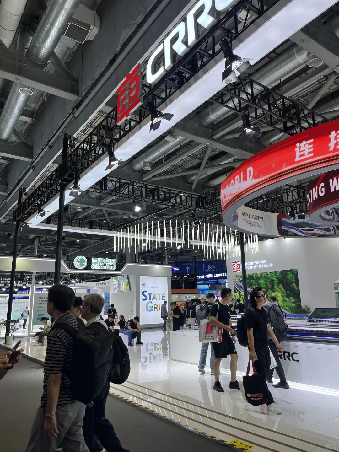 TOB工博会。逛了三天。累了。讲不动了。