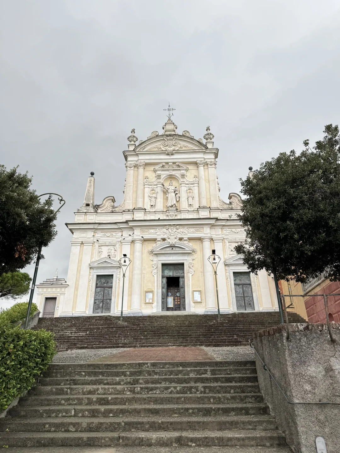 L'Elisir d'Amore 十月, 爱的灵药