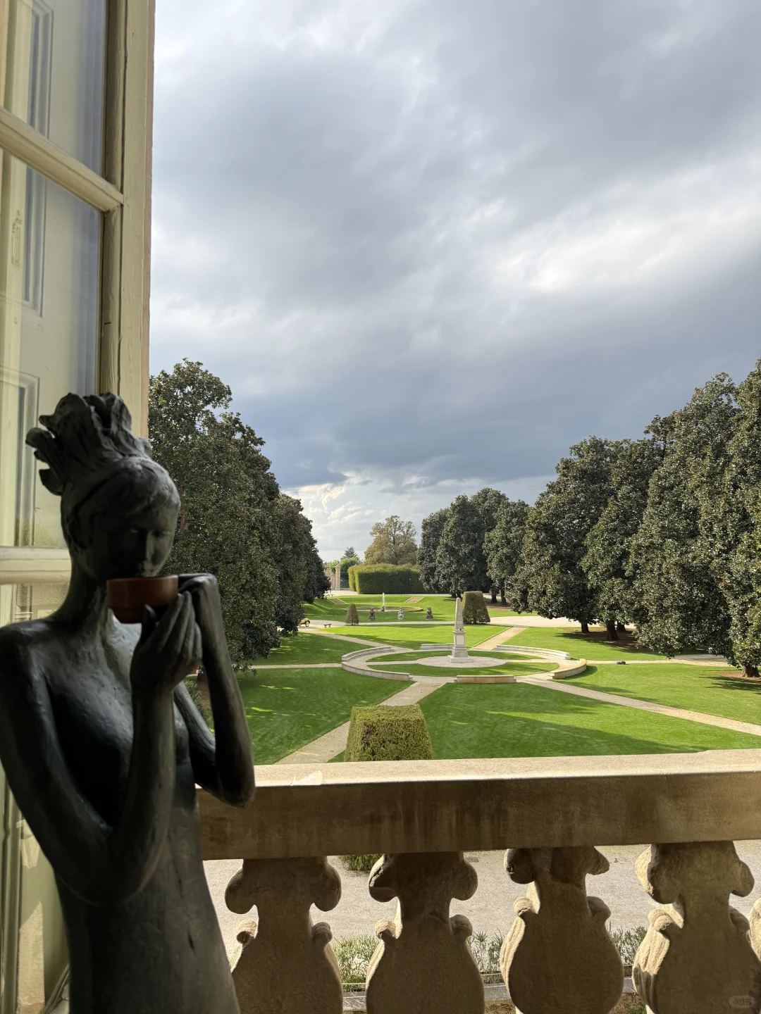 L'Elisir d'Amore 十月, 爱的灵药