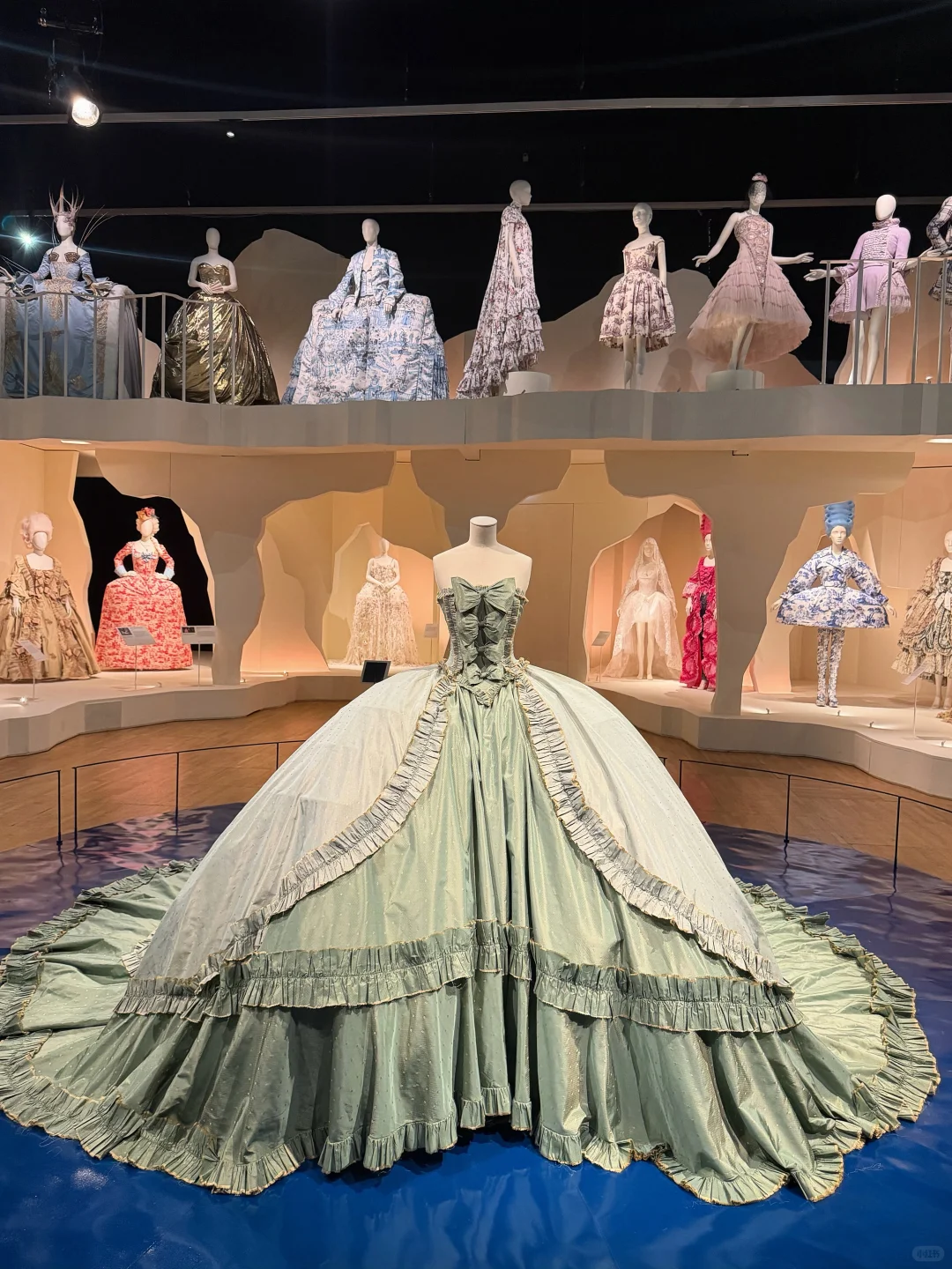 V&A看展:Cartier和玛丽·安托瓦内特时尚展