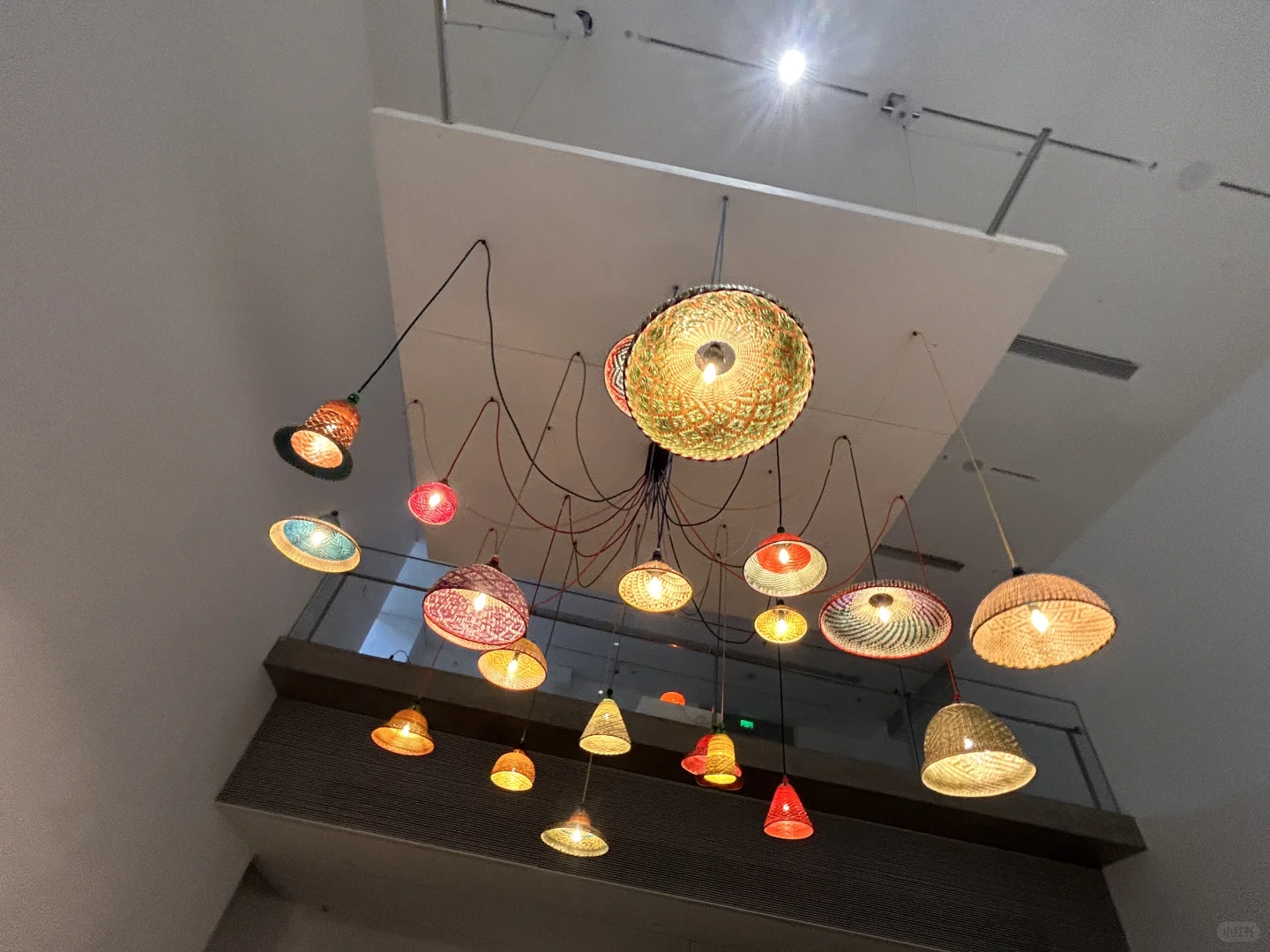 国庆假期来看【光之线条】设计展