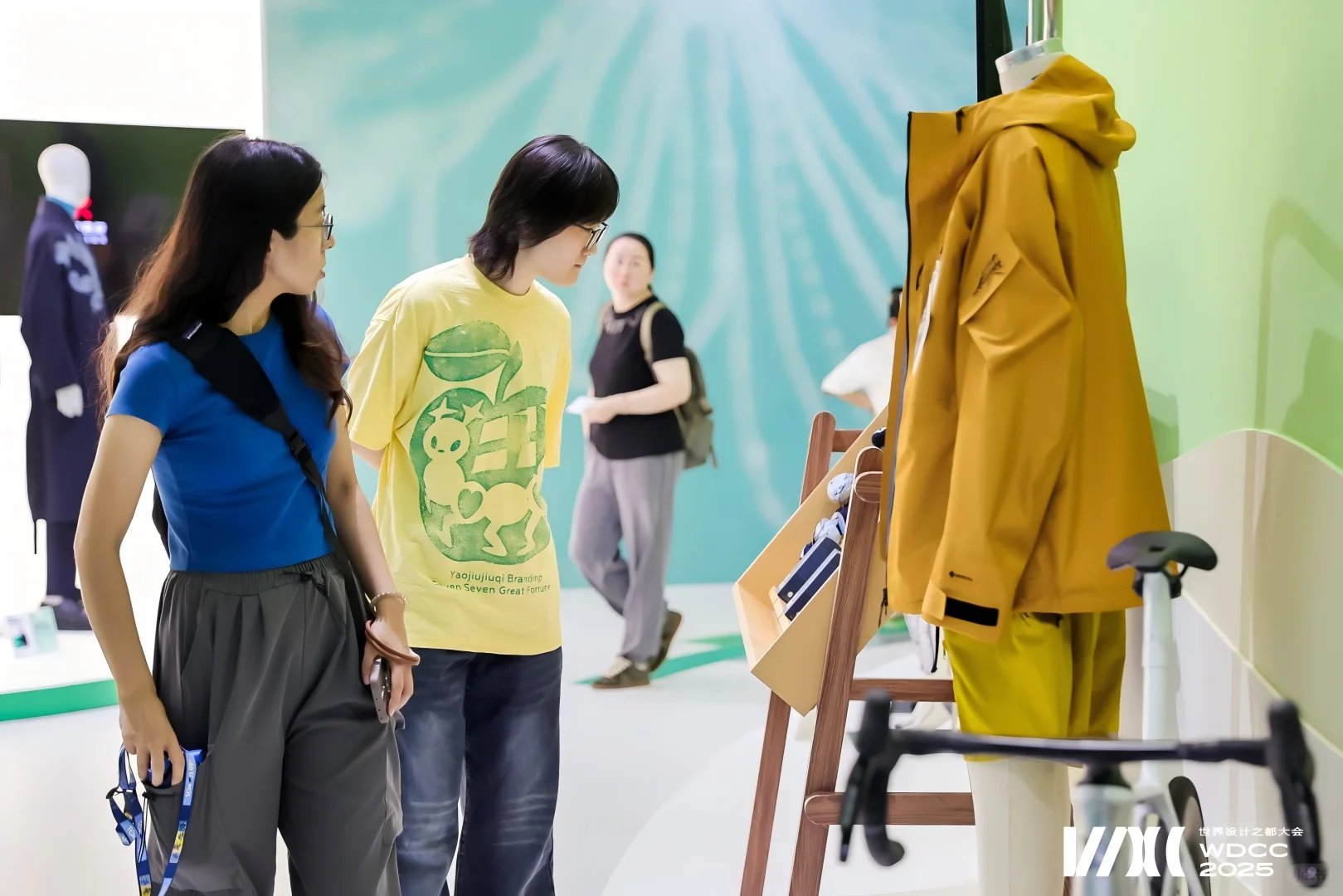 上海看展穿什么？