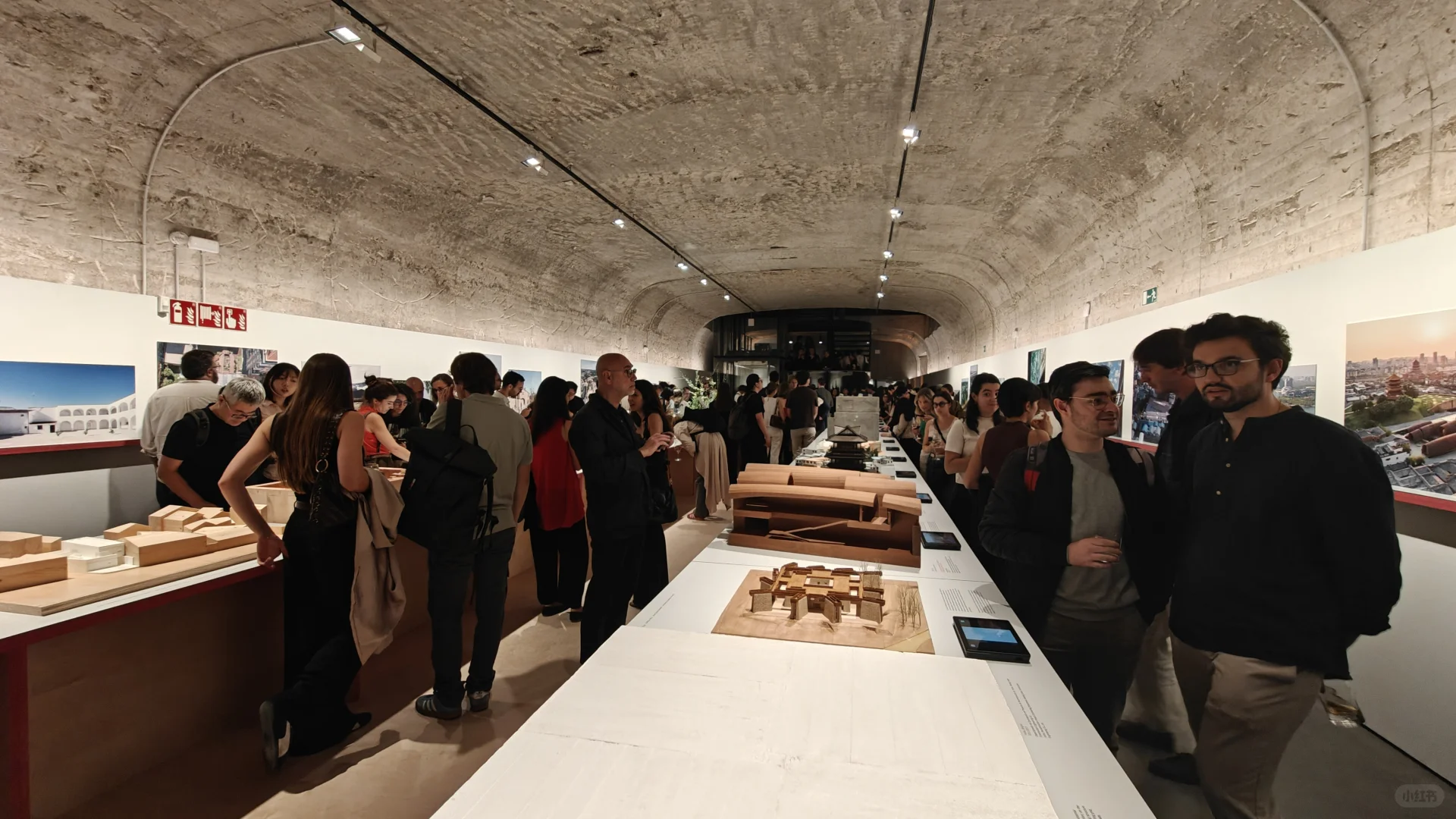 中国同济大学与西班牙住房城市部设计展交会