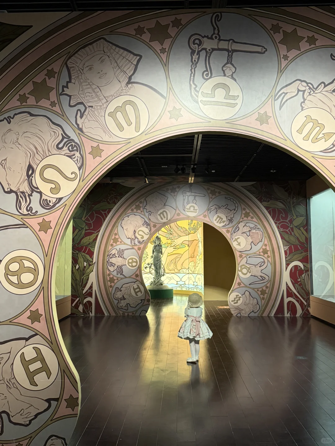 拜见二次元鼻祖??无锡博物院穆夏新展!!