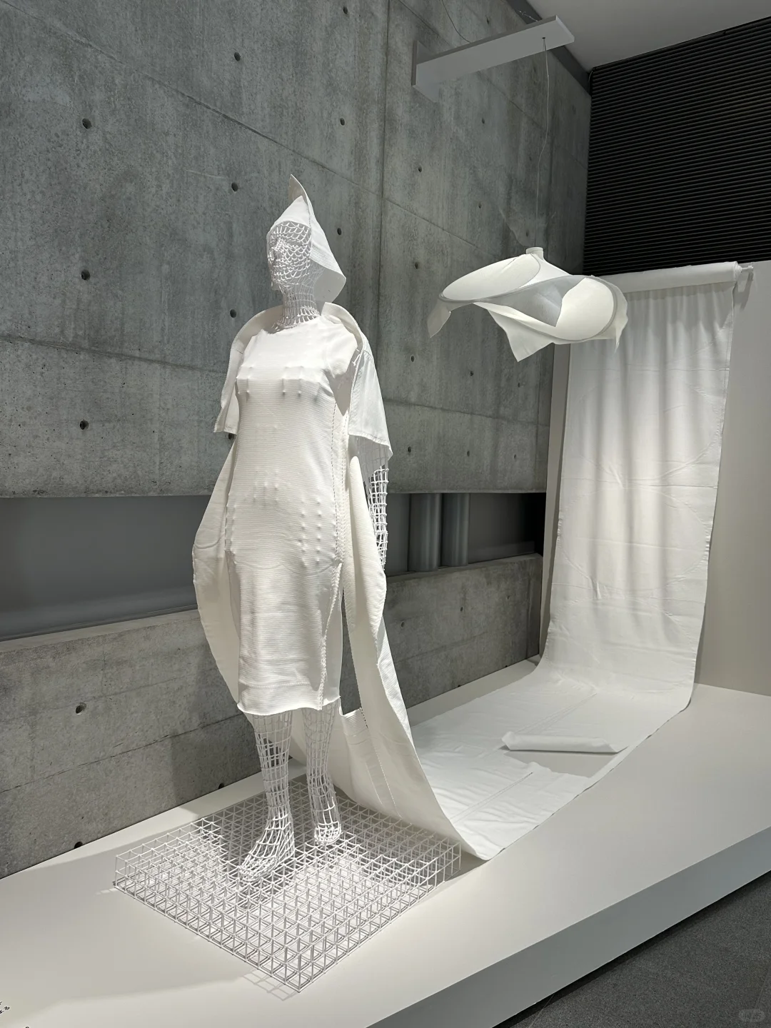 ?三宅一生的照明设计展令人惊喜