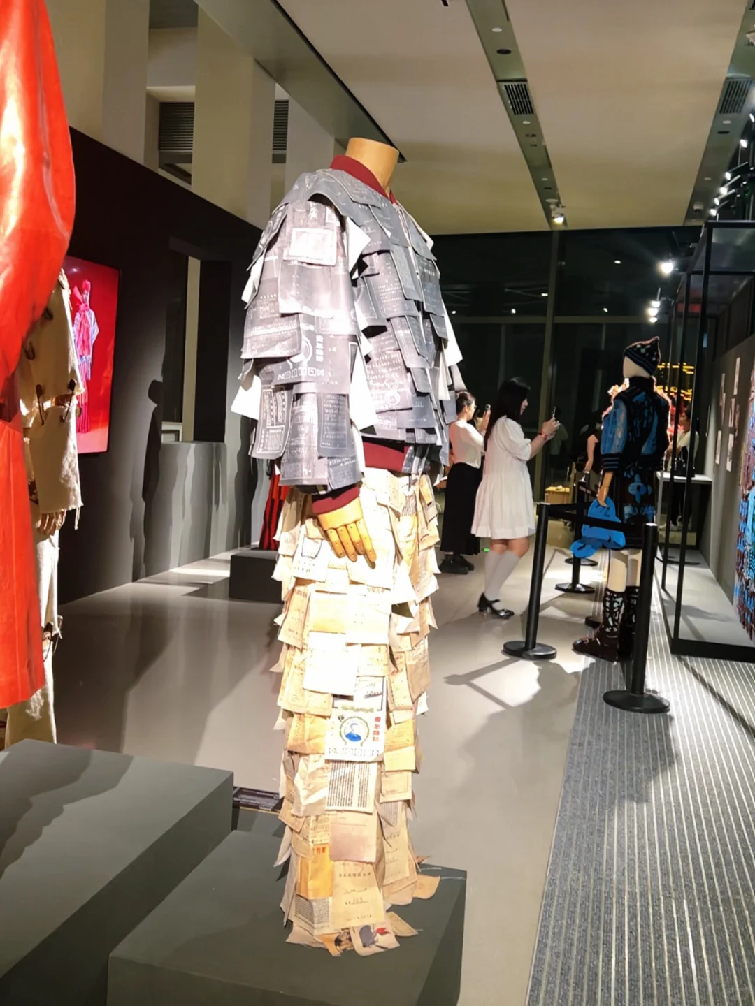 一个人逛展plog｜沉浸式?小红书设计周