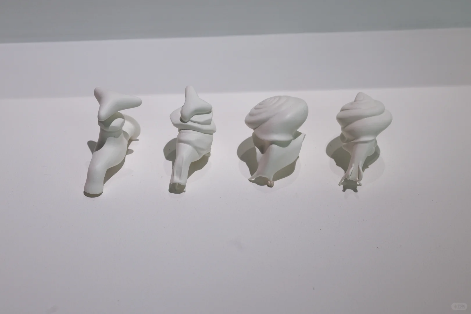 形态的诗学:武藏野美术大学基础设计系展