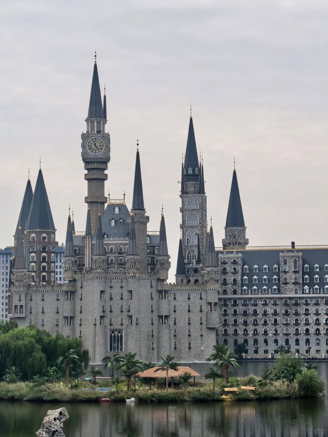 十一国庆假期｜免费去河北美院看雕塑展啦?