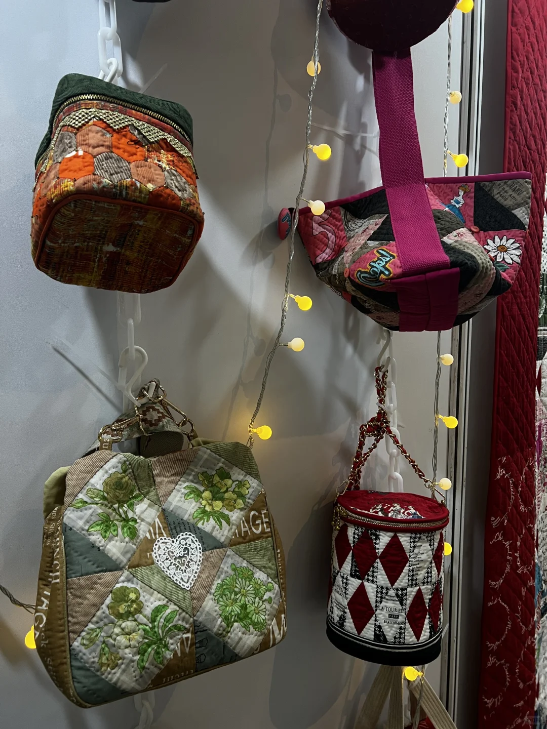 北服你是会办展的,这些居然是布拼出来的!