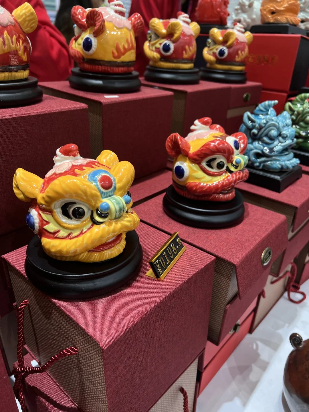 太漂亮啦，这设计展美到失语！