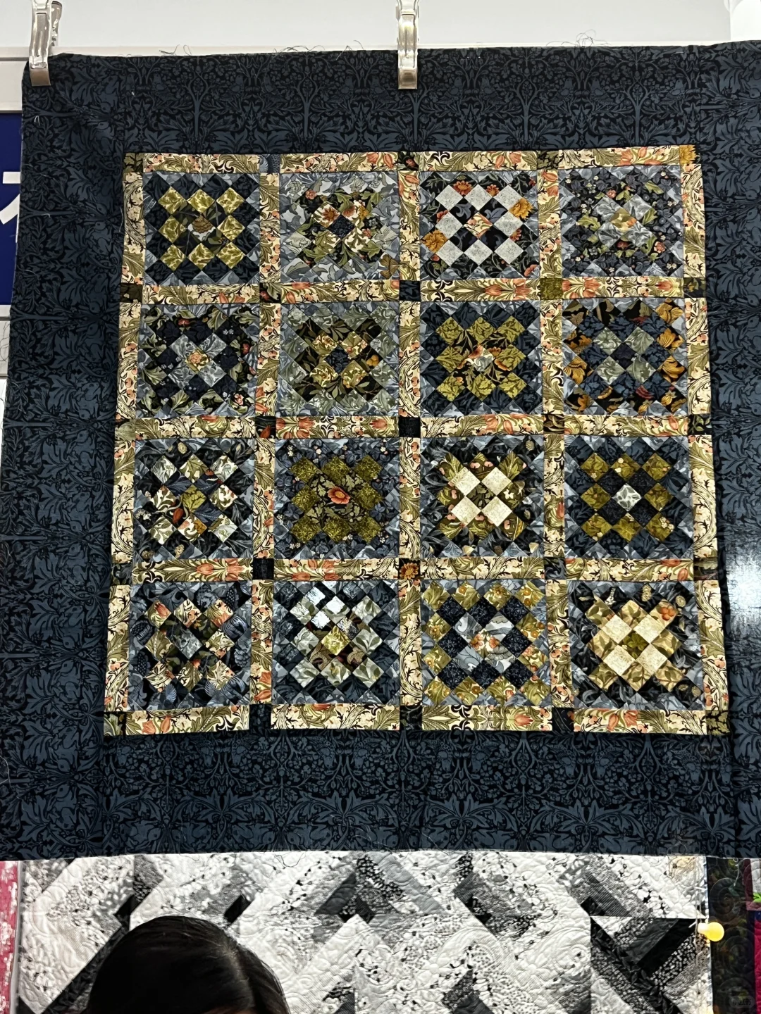 北服你是会办展的,这些居然是布拼出来的!