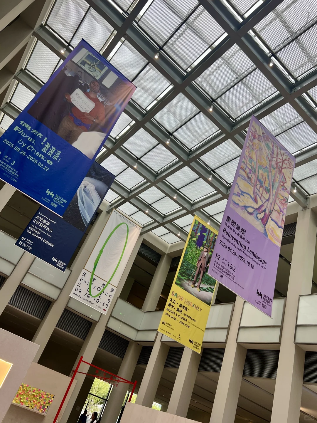 逛了设计展，西岸江边发了会呆?️