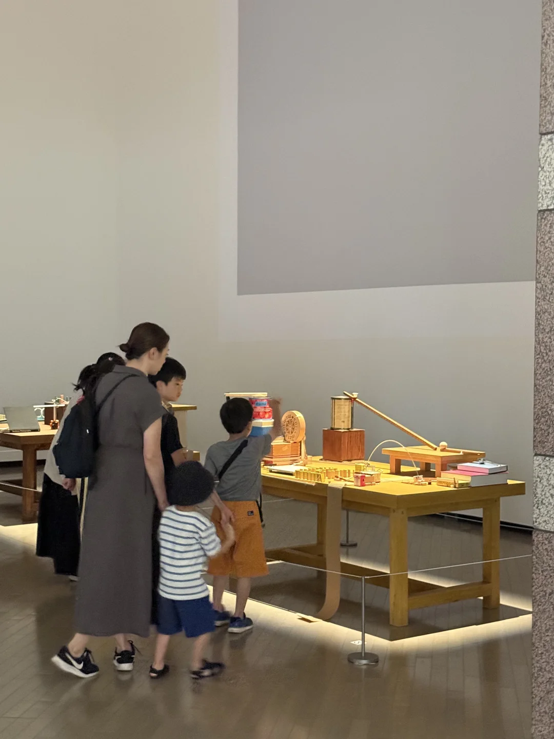 走进展览,像走进了一堂开放的设计课