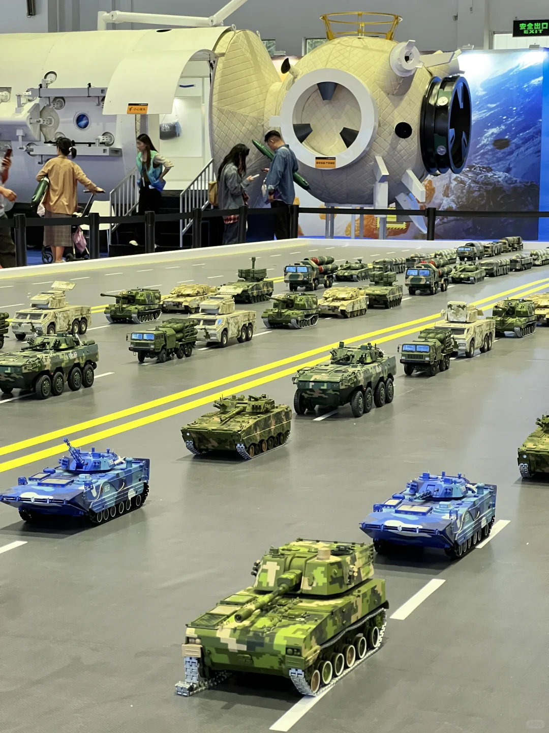 北京国庆遛娃必去!这个展看了比阅兵还燃?