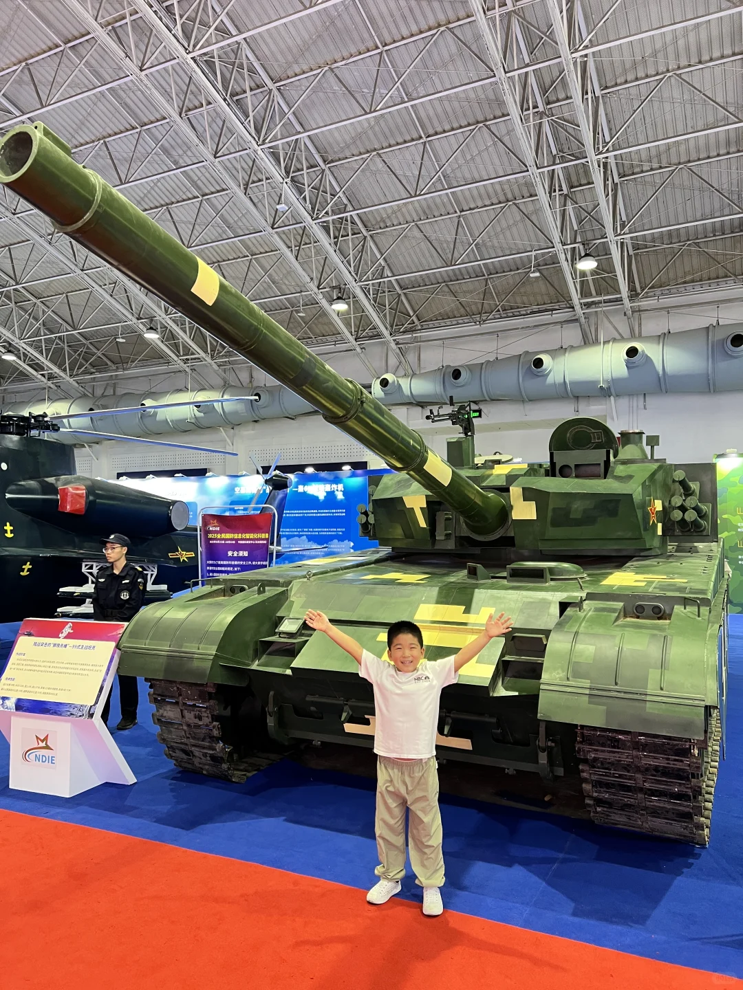 北京国庆遛娃必去!这个展看了比阅兵还燃?