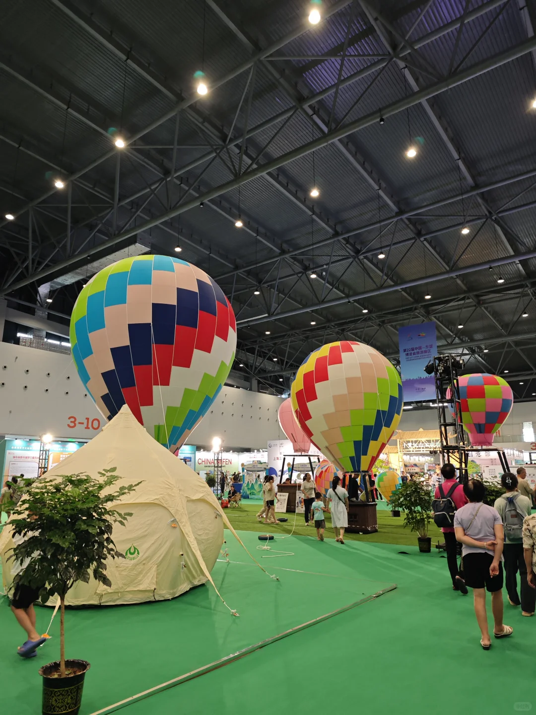 22届东盟博览会，逛都不逛不完