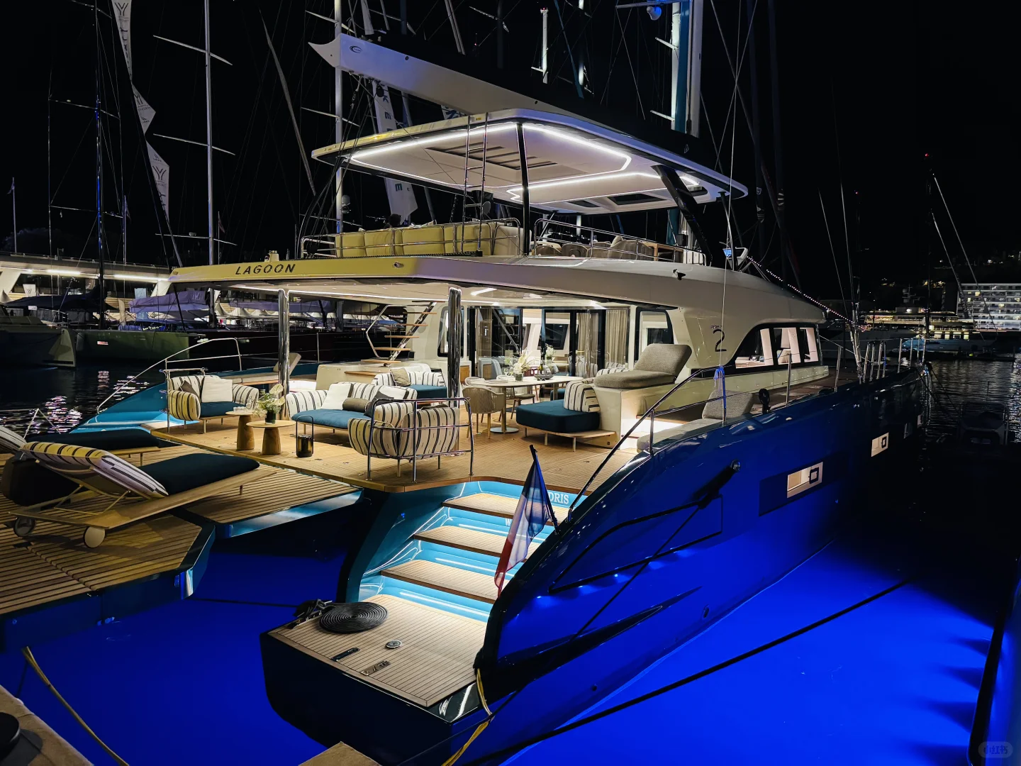 Monaco游艇展的夜晚～名副其实纸醉金迷～