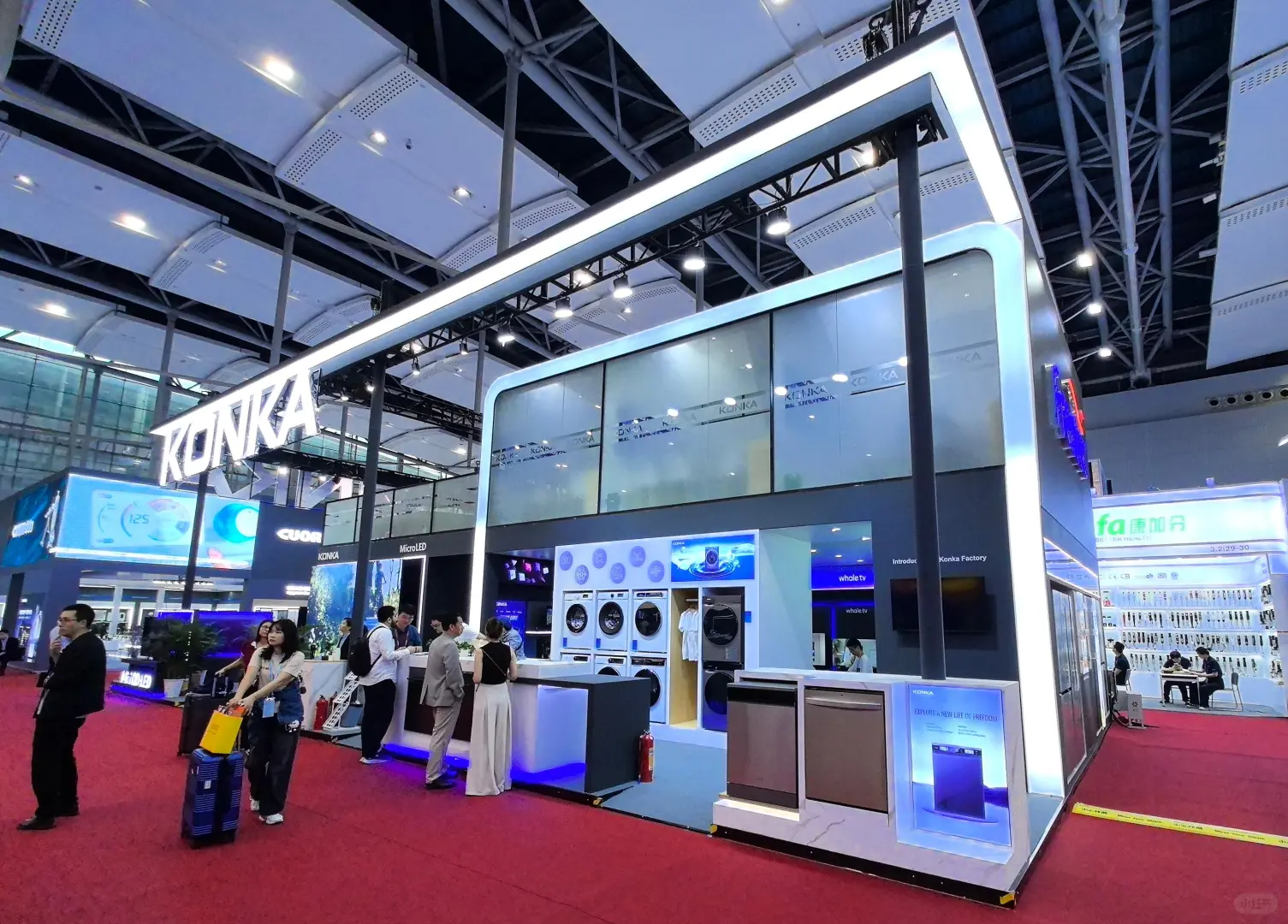 广交会展台太燃了 | 科技感与高级感并存!