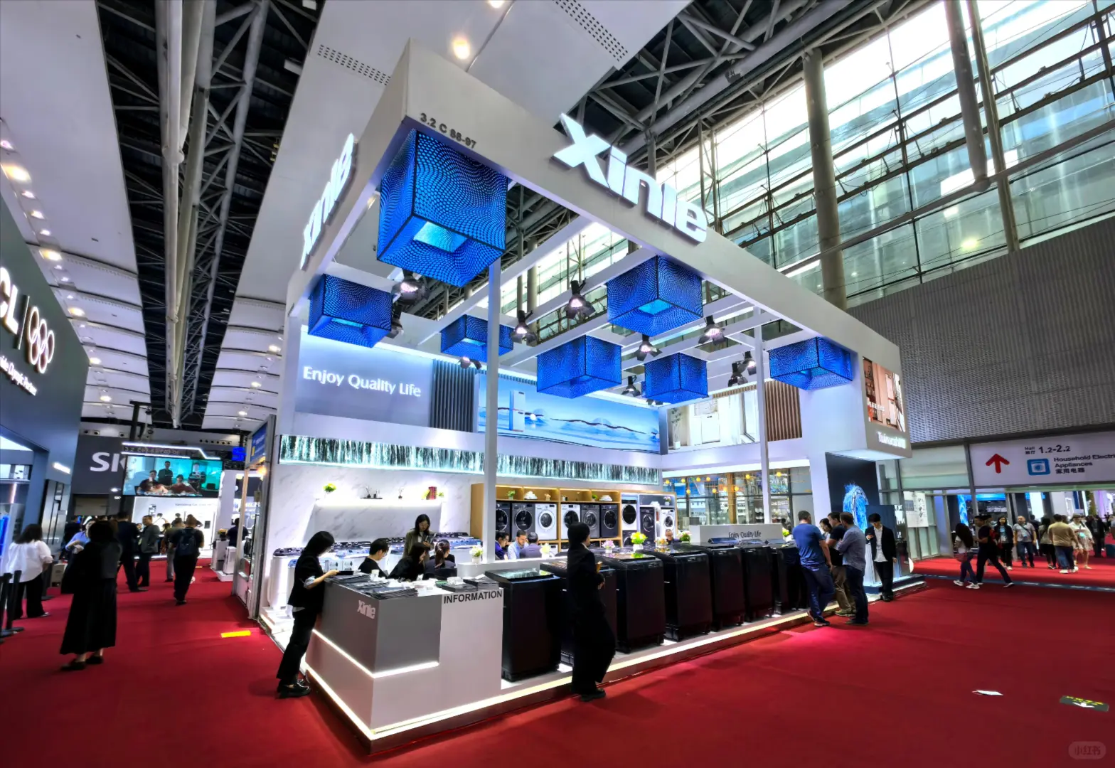 广交会展台太燃了 | 科技感与高级感并存!