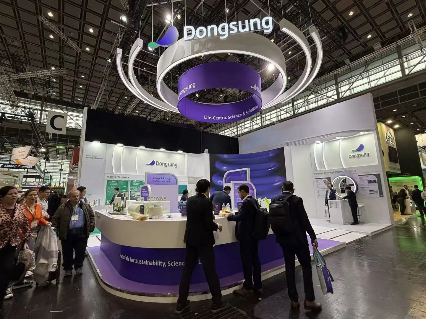 德国塑料橡胶展：展台设计灵感✨